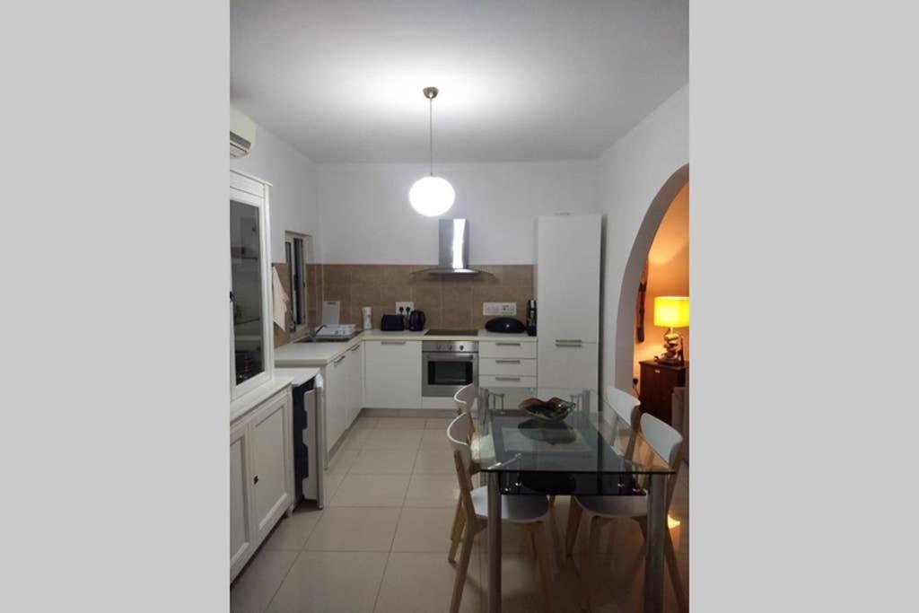 Confortable And Quiet Apartment In St. Julian Saint Julian's Exteriér fotografie
